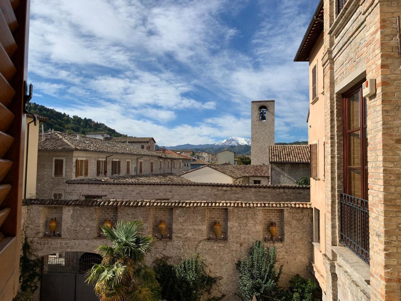 Hotel & Residenza 100 Torri Ascoli Piceno Exterior foto
